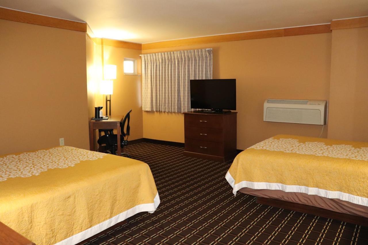Prairie Inn Holmen La Crosse Area Exterior foto